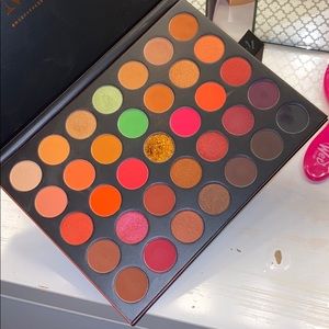 Morphe 350S palette